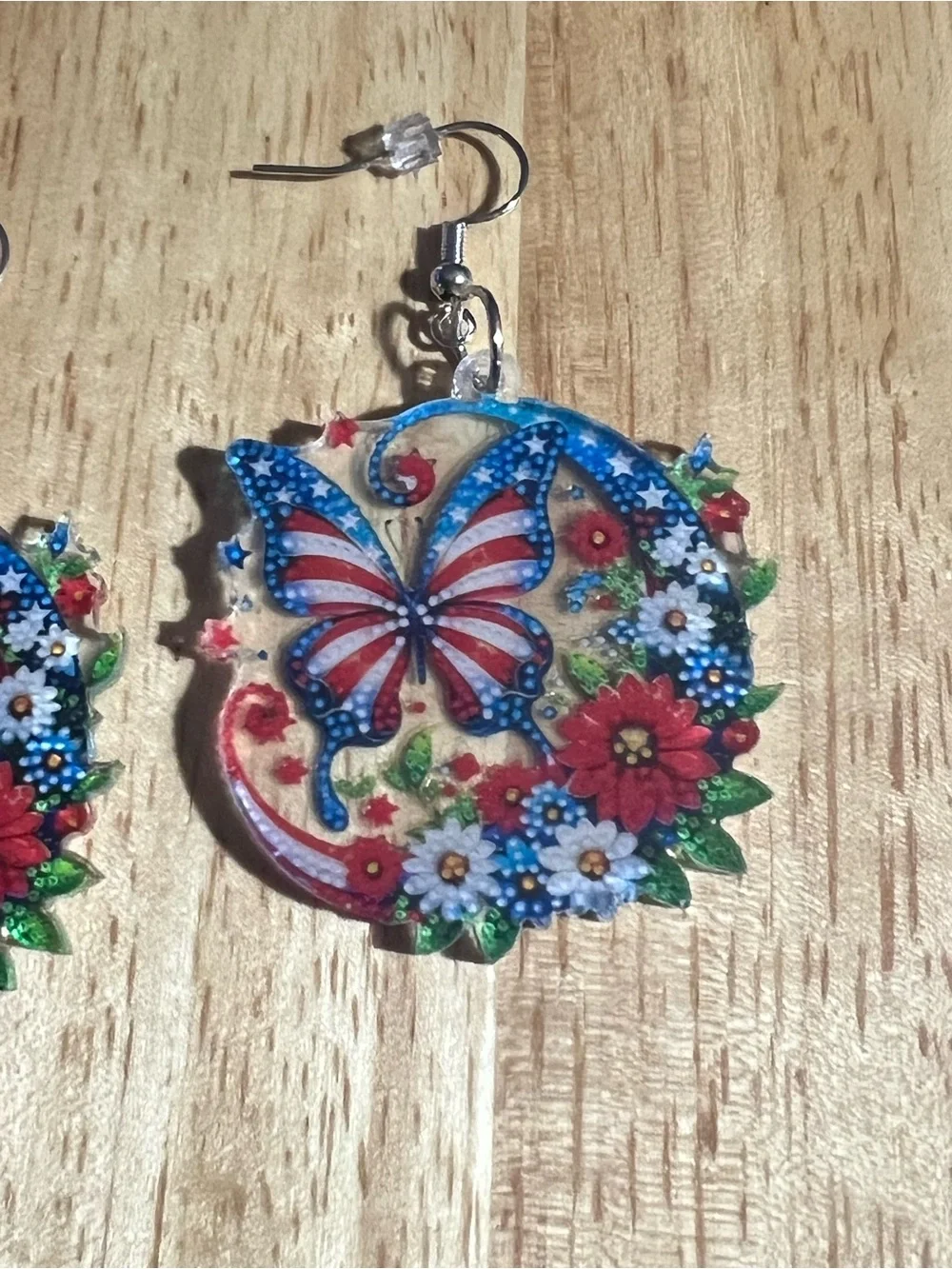 Patriotic Butterfly Floral Drop Earrings - Unbranded - Red, Blue, White E207